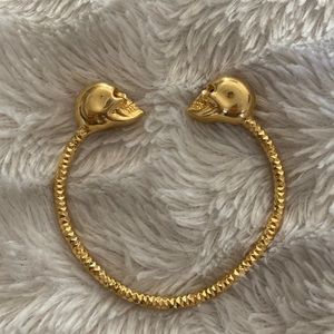 Alexander McQueen skull cuff 2016
